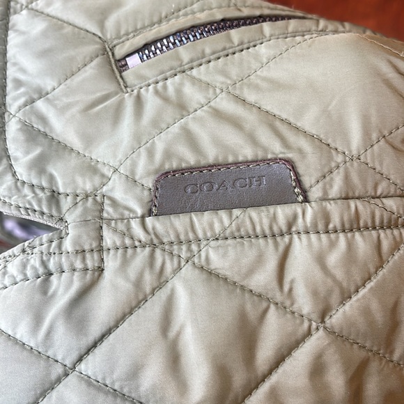 Coach Authentic Women’s Legacy Quilted Jacket Leather Juniper Size Small - Picture 7 of 8